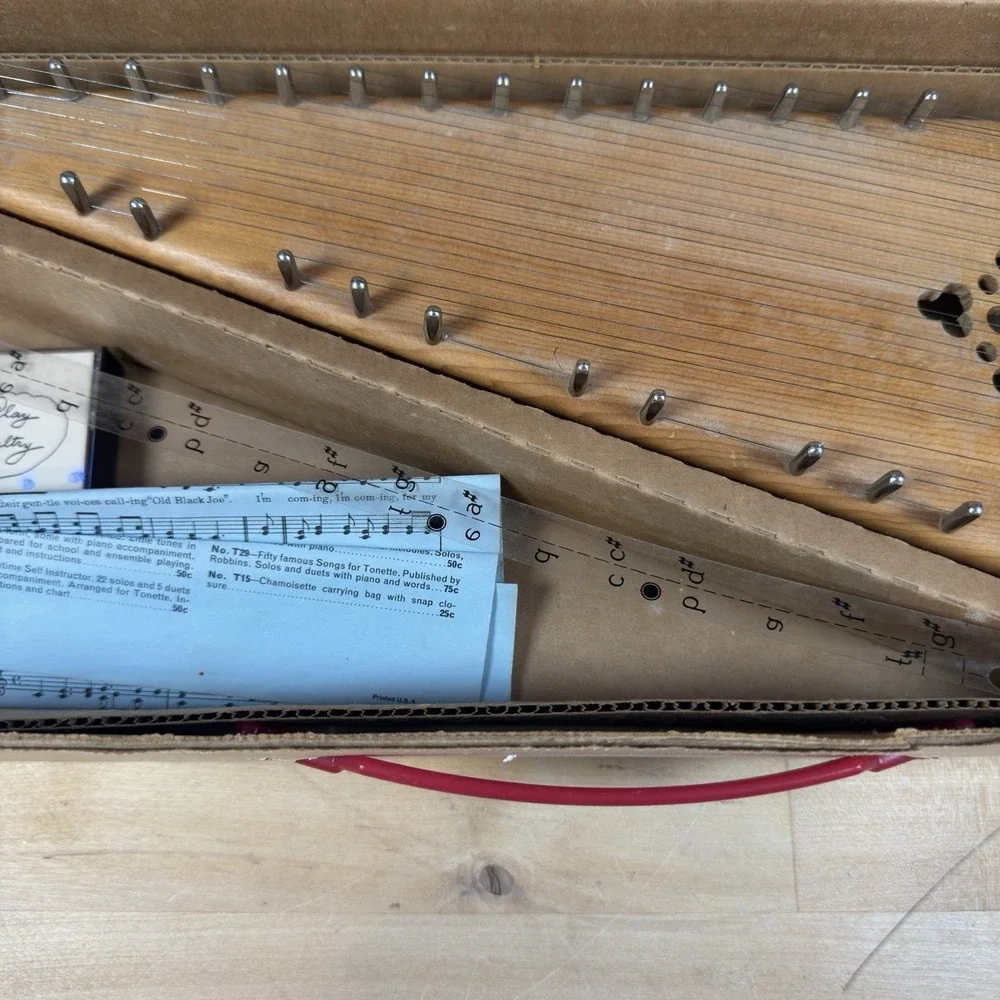 Vintage 1985 Unicorn Strings Bowed Psaltery Dulcimer Instrument in Original Box